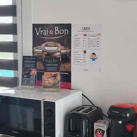 Gite Le Petit Doue Bressuire Extérieur photo